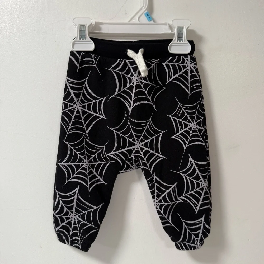 Black and White Spiderwebs Sweatshirt Set